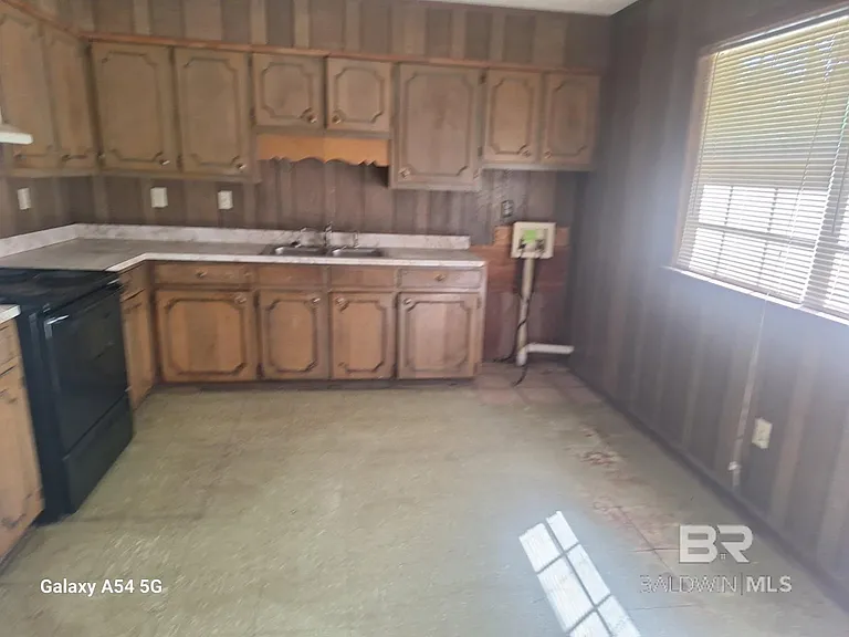 2211 Wolf Ridge Rd #B — Photo 6