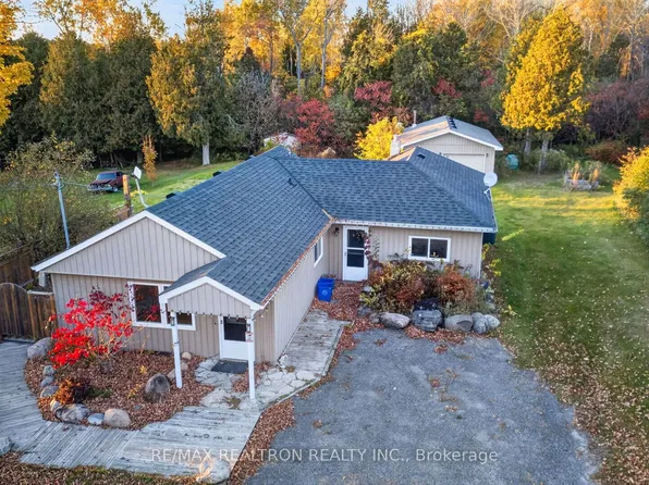 9418 Danforth Rd E, Hamilton, ON K9A 4J8