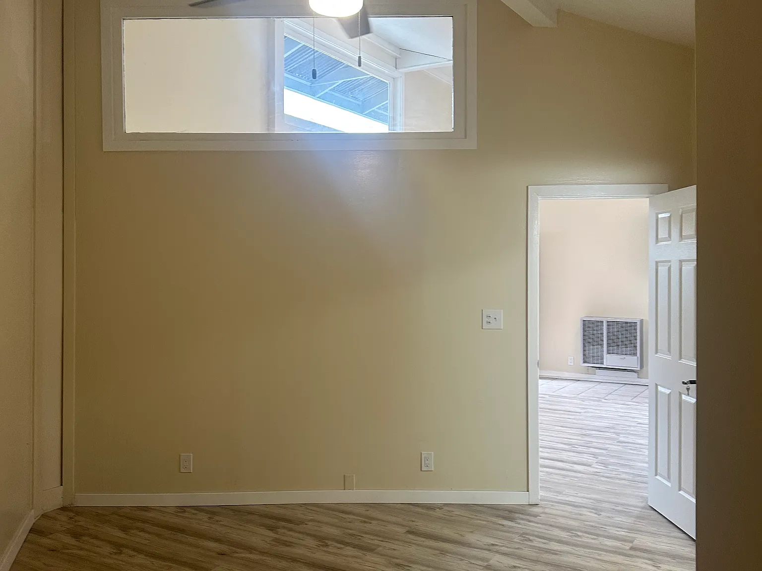 1 bed, 700 sqft, $1,950 — Photo 3