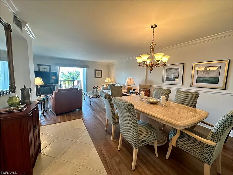 555 Park Shore Dr #B-403 — Photo 8