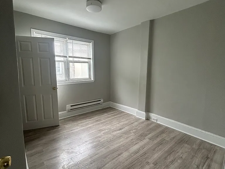 Rear bedroom
