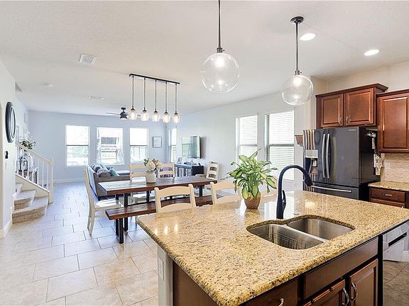 5th image of 8759 Eden Cove Dr