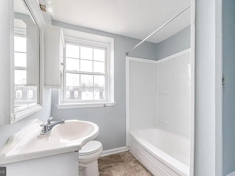 2020 Dineen Dr — Photo 12