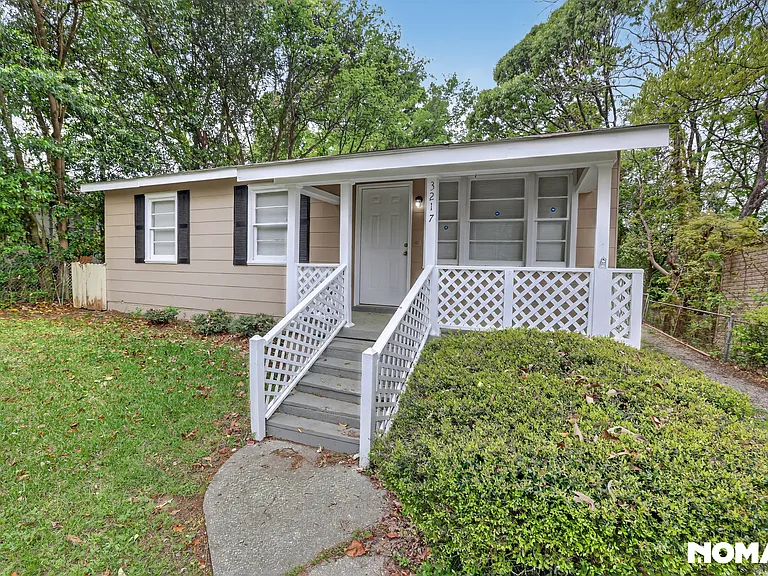3217 Cotton St — Photo 2