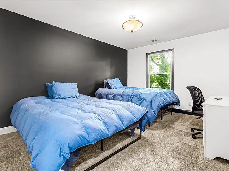 1141 McDaniel St SW — Photo 16