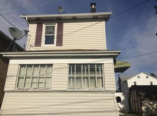 24 S Logan St, McAdoo, PA 18237