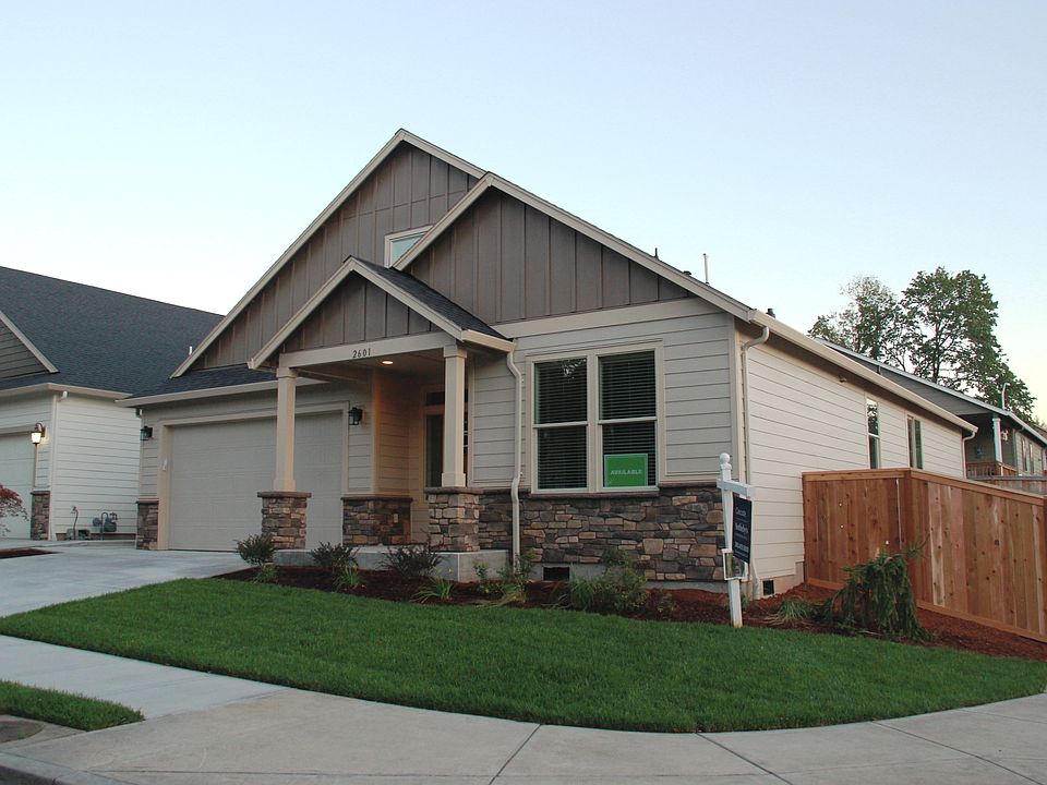 1st image of 2601 NE 51st St