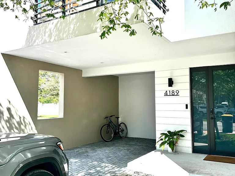 4189 N Oak Pl — Photo 5