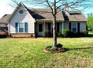 2766 Waverly Dr, Horn Lake, MS 38637