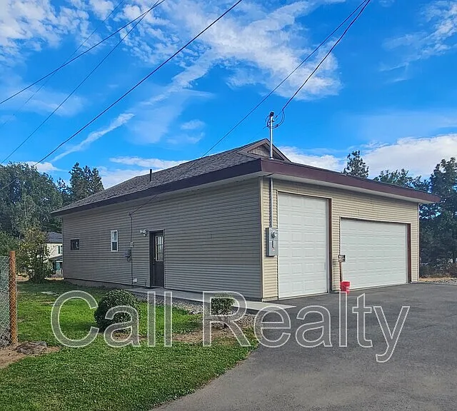 1504 S Latawah St — Photo 1