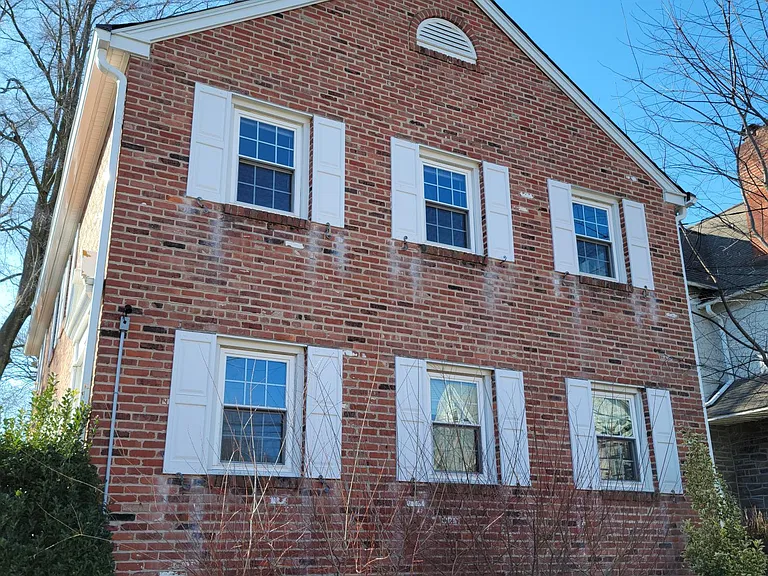 230 N Essex Ave #A — Photo 2