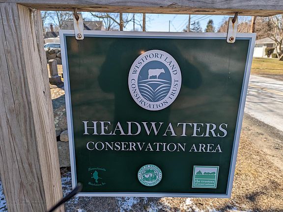 Less than 1/2 mile to a wonderful landtrust hiking area