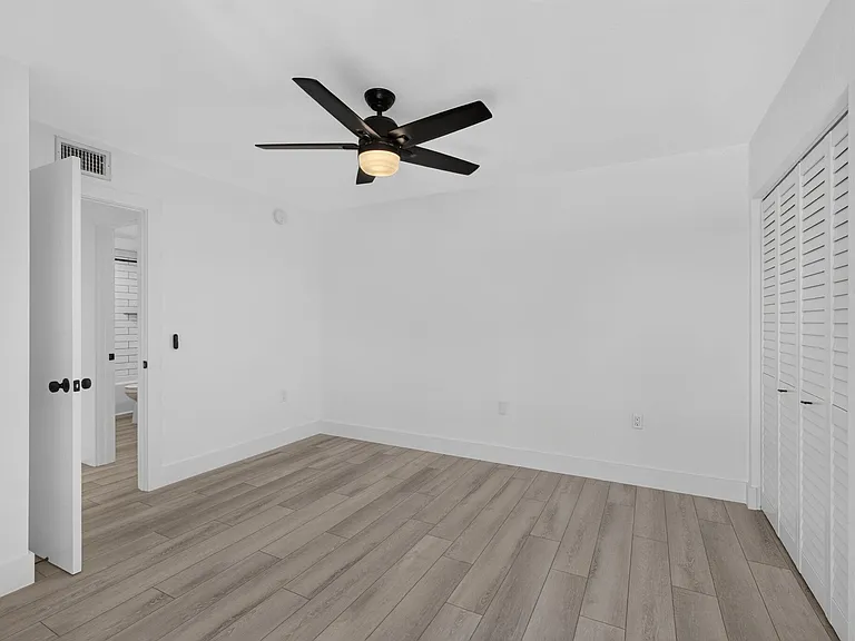 2101 21st Way — Photo 11