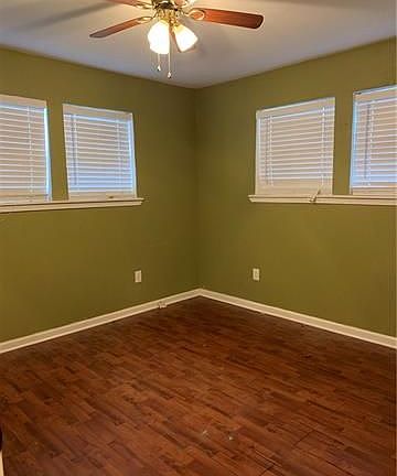 5th image of 4818 Longfellow Dr
