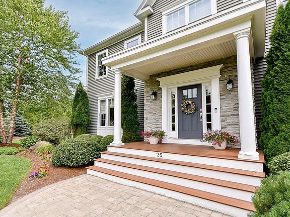 3rd image of 25 Linden Ln