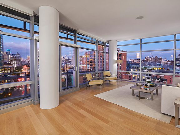 3rd image of 1 York St APT 10A