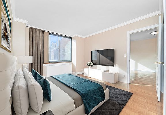 3rd image of 159 E 30th St APT 4D