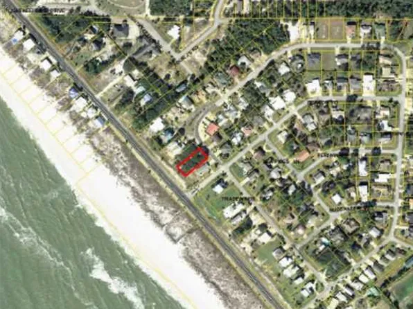 8503 Tradewinds Dr, Port Saint Joe, FL 32456