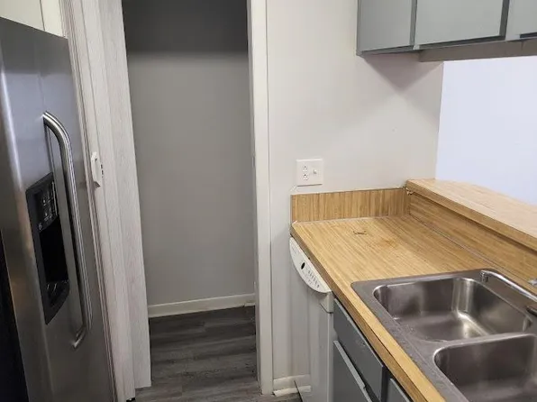 4409 Sharon Chase Dr, Charlotte, NC