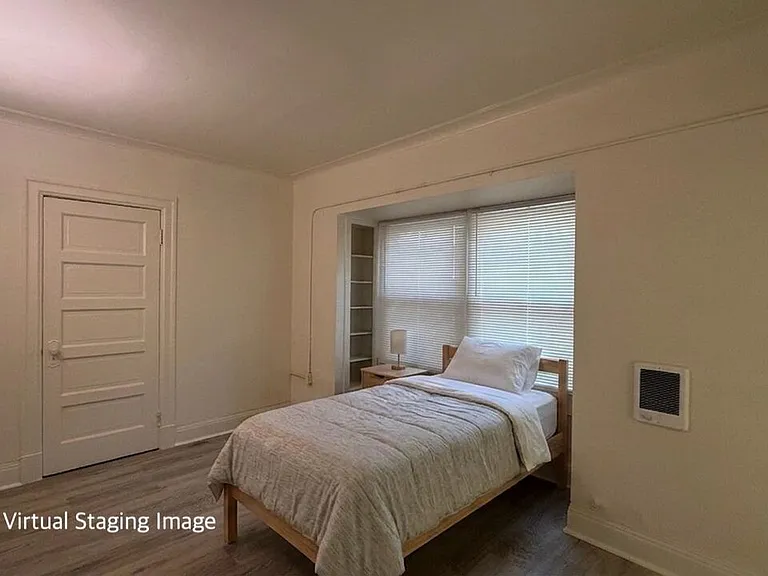 439 Lucas Ave #6 — Photo 2