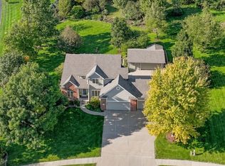 116 Discovery Cir, Council Bluffs, IA 51503