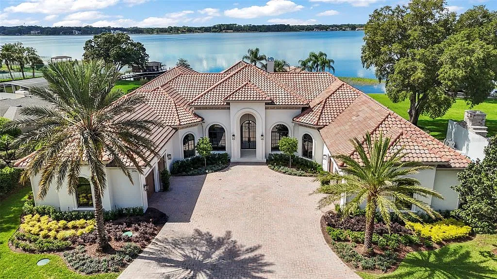 4 bed, 6.0 bath, 6592 sqft, $33,500 — Photo 2