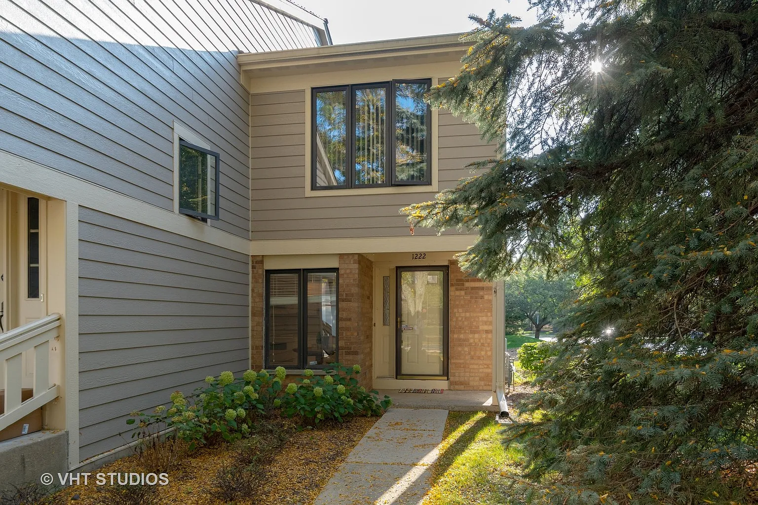 1222 Gulfstream Pkwy photo 1