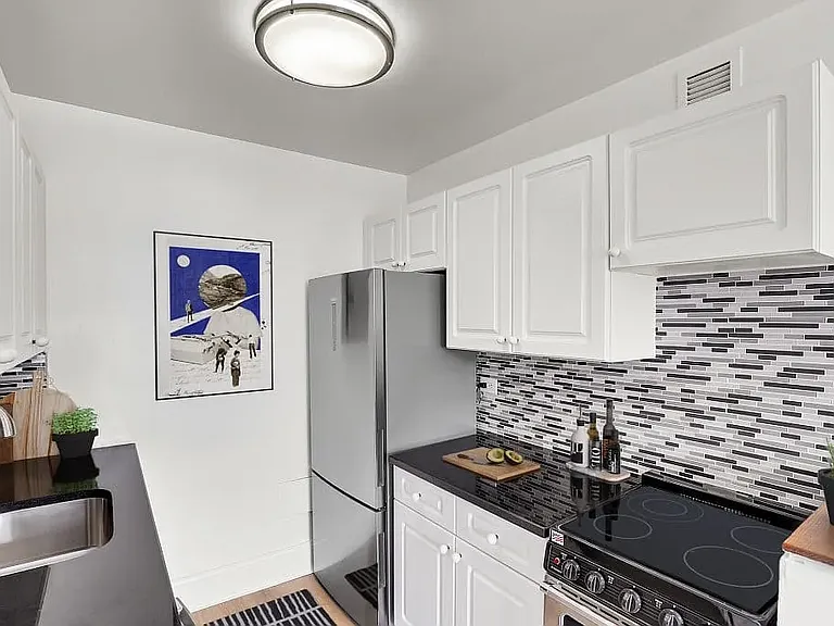 50 W 34th St #19C9 — Photo 6