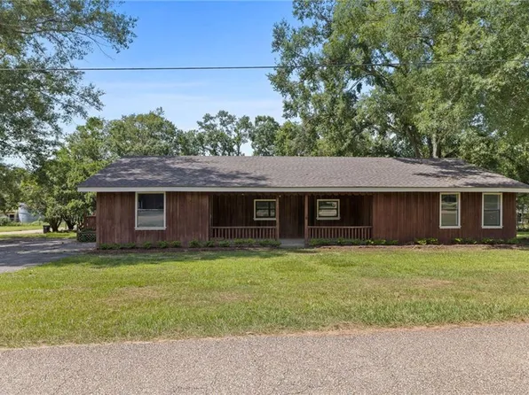 201 S 3rd St, Greensburg, LA 70441