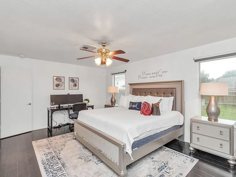 7327 Enchanted Creek Dr — Photo 20