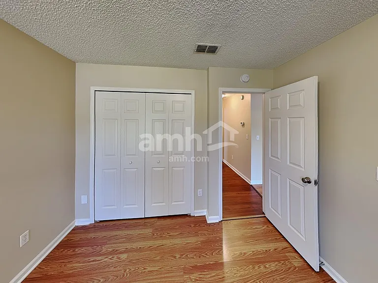578 Prindle Dr E — Photo 15