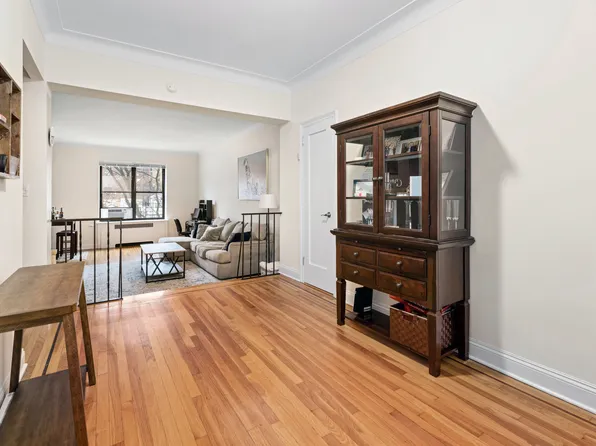 310 East 75th Street image 1 of 9
