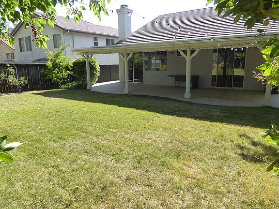 5th image of 20209 Gilbert Dr
