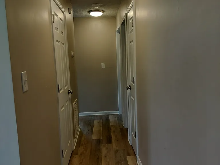 1522 E Council St — Photo 3