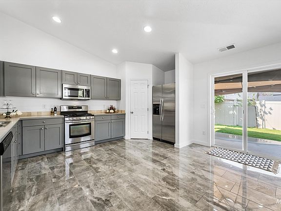 4th image of 12634 W Kempshire Ct
