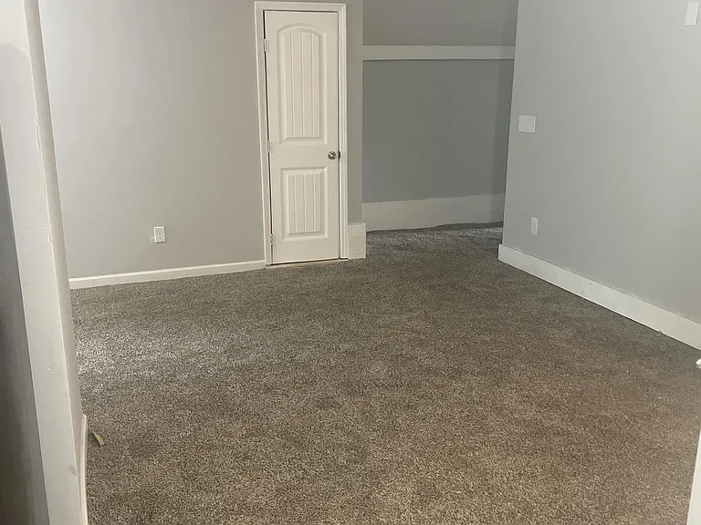 27 Broncos Dr #101 — Photo 2