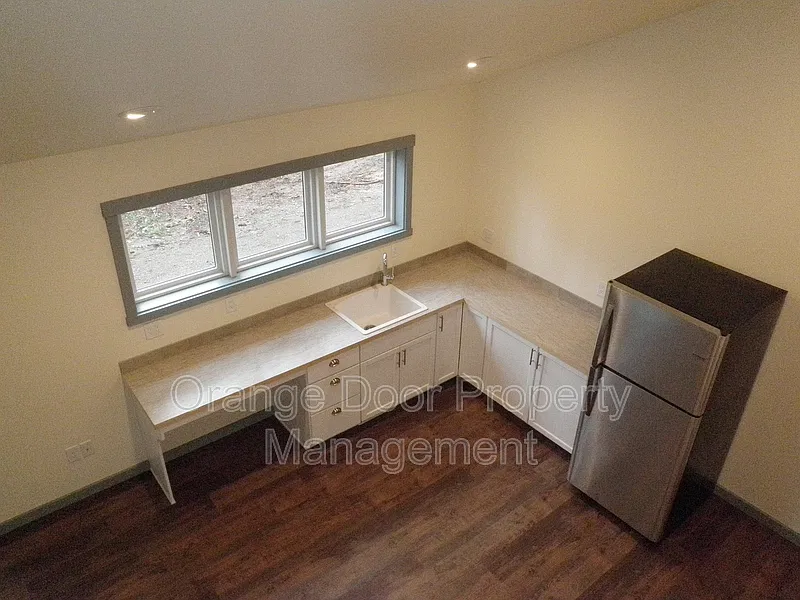 1 bed, 1.0 bath, 600 sqft, $1,950 — Photo 4