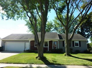 15 Meadow Vw, Waupun, WI 53963