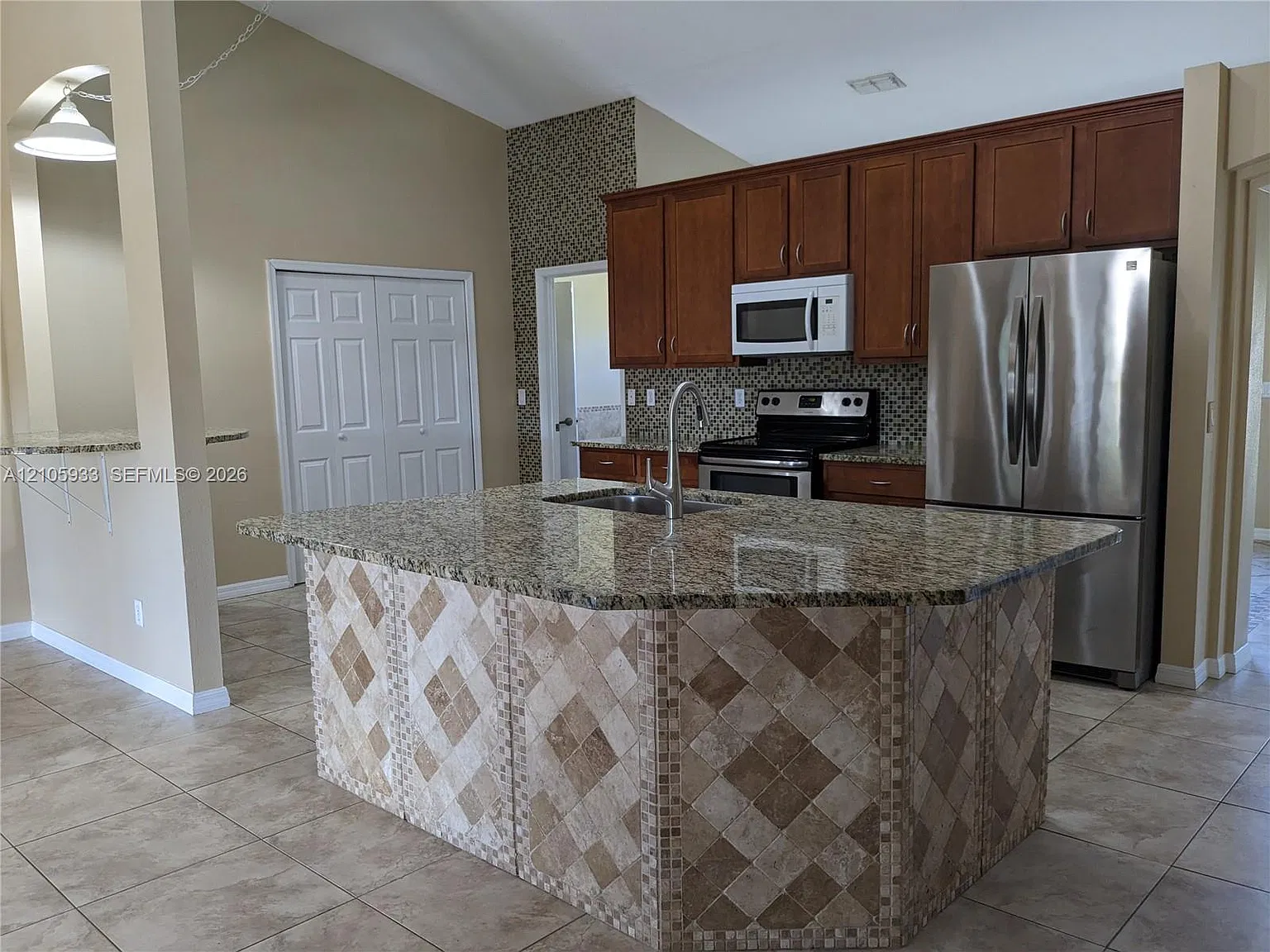 4 bed, 3.0 bath, 2264 sqft, $2,900 — Photo 4
