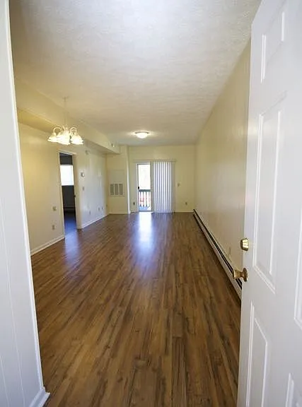 9 Shanna Dr — Photo 2