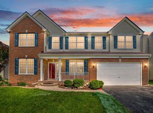 392 Gregory M Sears Dr, Gilberts, IL 60136