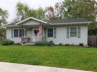 715 N Wilson St, Hastings, MI