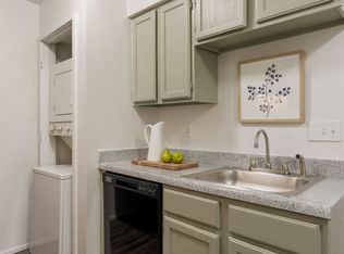 Forest Pointe - $200 Off Move-in Costs for Immediate Move-ins!, Norman, OK 73072