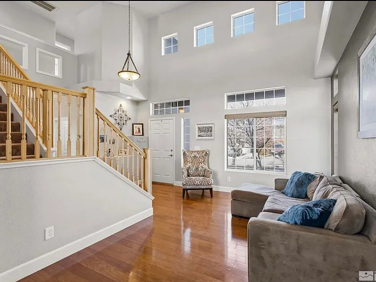 3270 Fairlands Dr — Photo 6