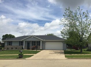 2101 Cody Dr, Eureka, IL