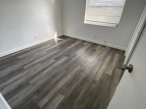 600 NE 46th Ct APT 3, Oakland Park, FL 33334