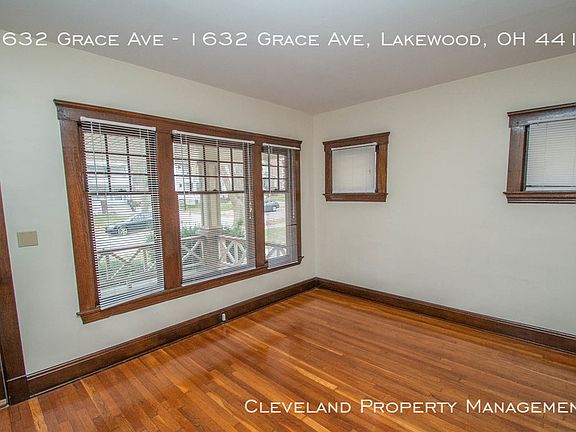 4th image of 1632 Grace Ave