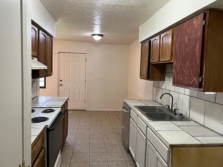 3105 Daytona Dr — Photo 13
