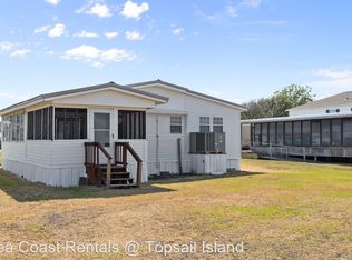 9072 9th St, Surf City, NC 28445