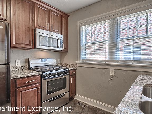 3rd image of 7156 Tulane Ave